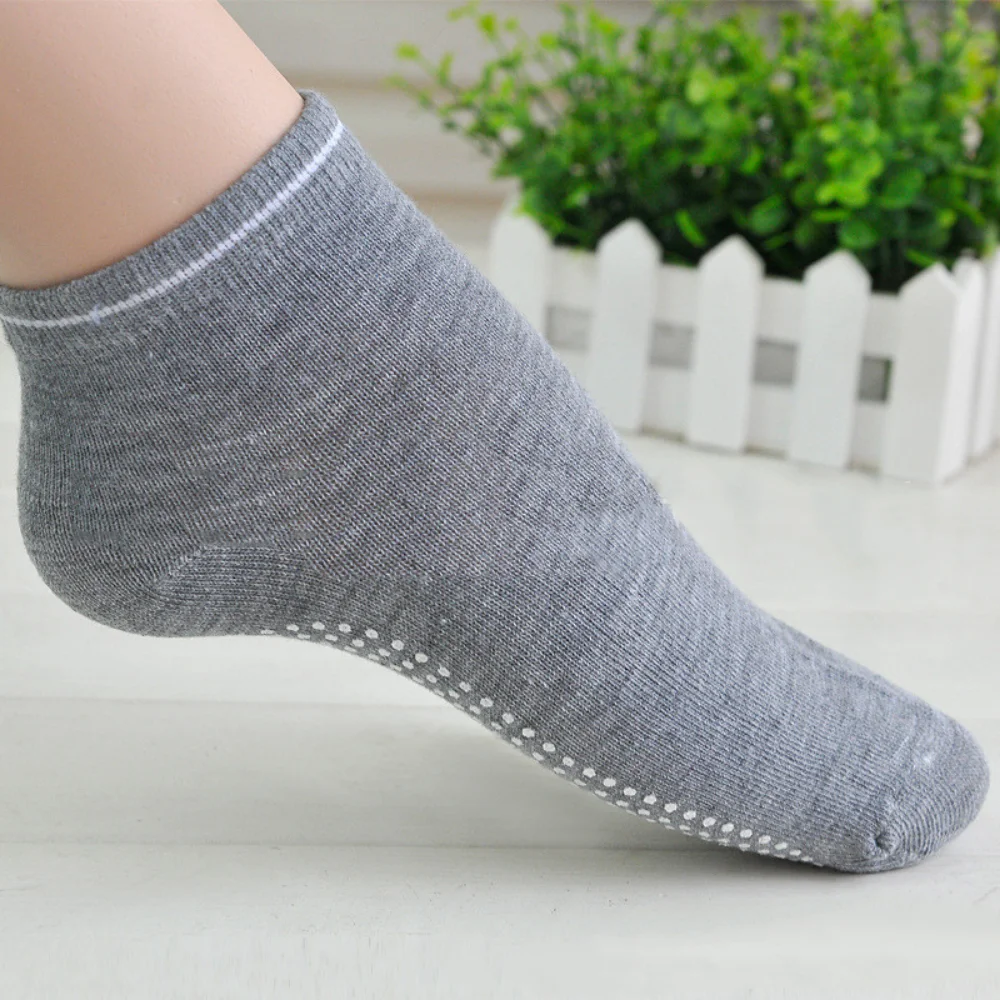 Mulheres antiderrapante meia t - Trampoline Park Sock avaliação e preço